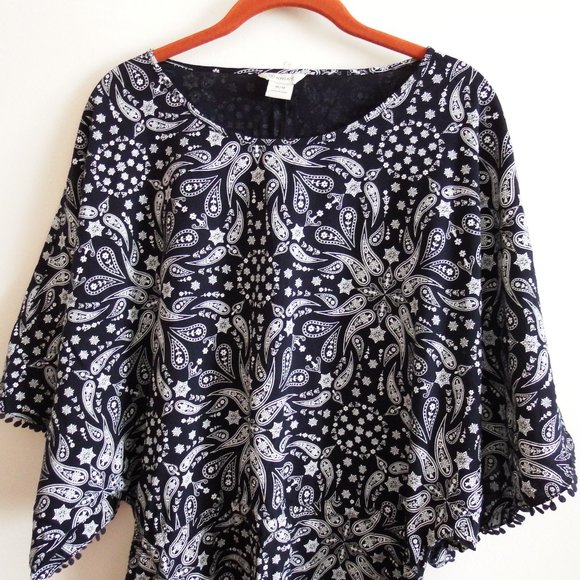 Ariat Navy Blue/White Print Top M - Picture 2 of 5